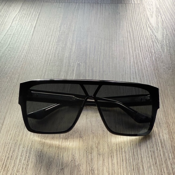quay australia tempo black oversized shield statement sunglasses eyewear NEW